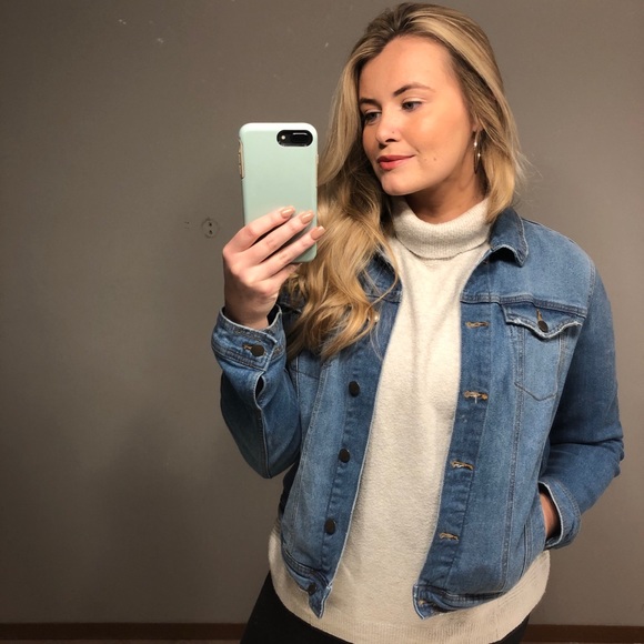 Meet your Posher, Colleen - Picture 4 of 7